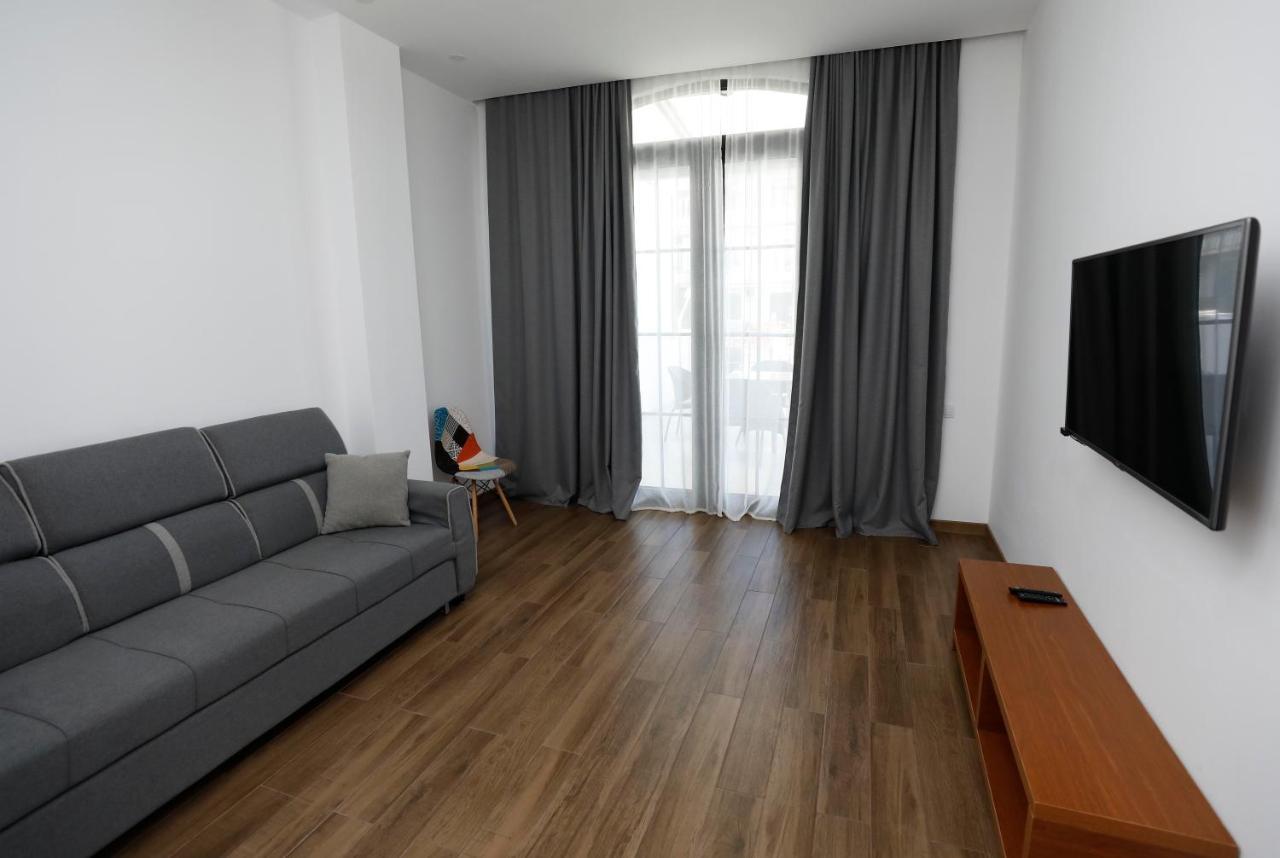 Hotel Homey 코불레티 외부 사진