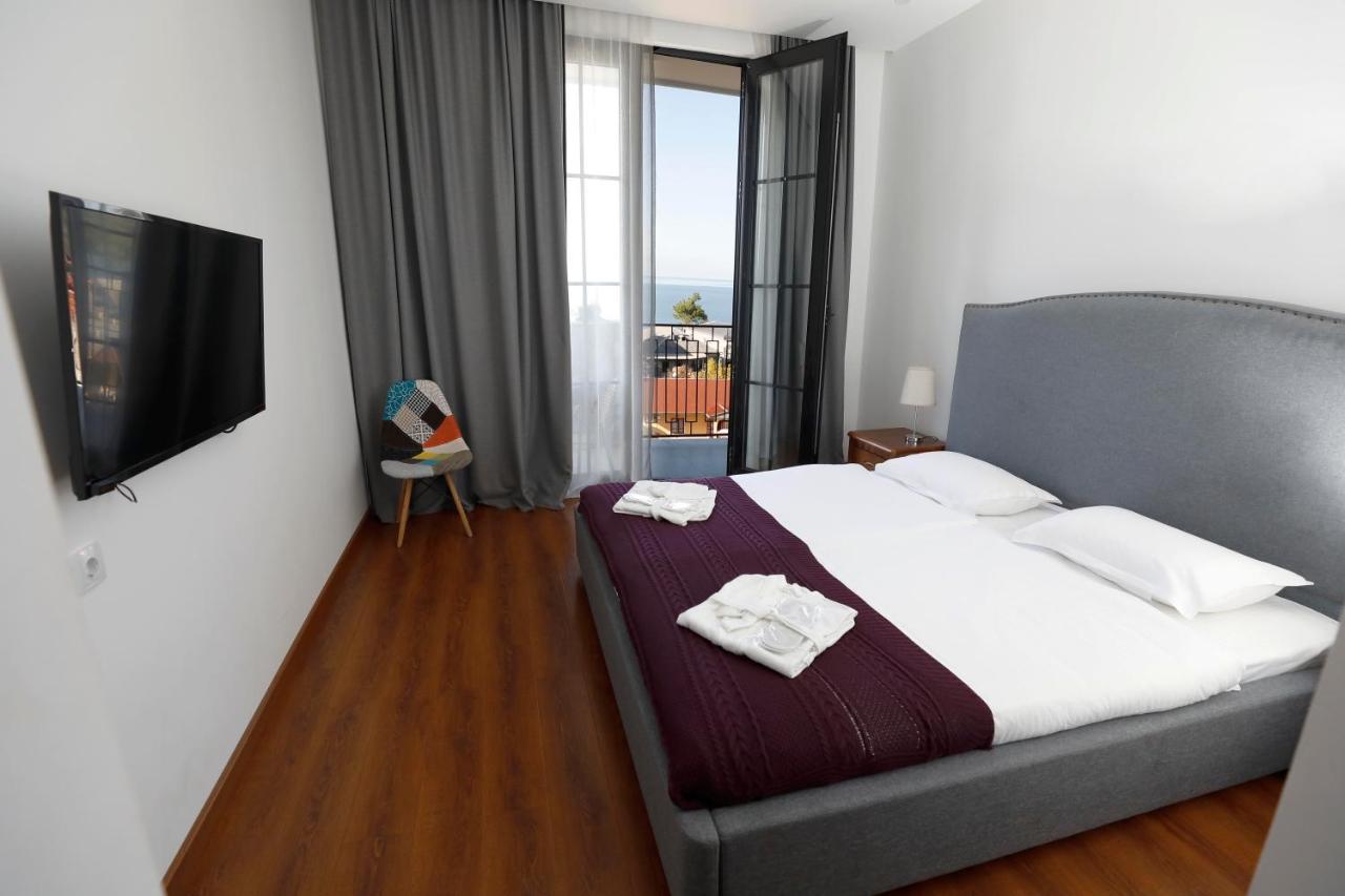 Hotel Homey 코불레티 외부 사진