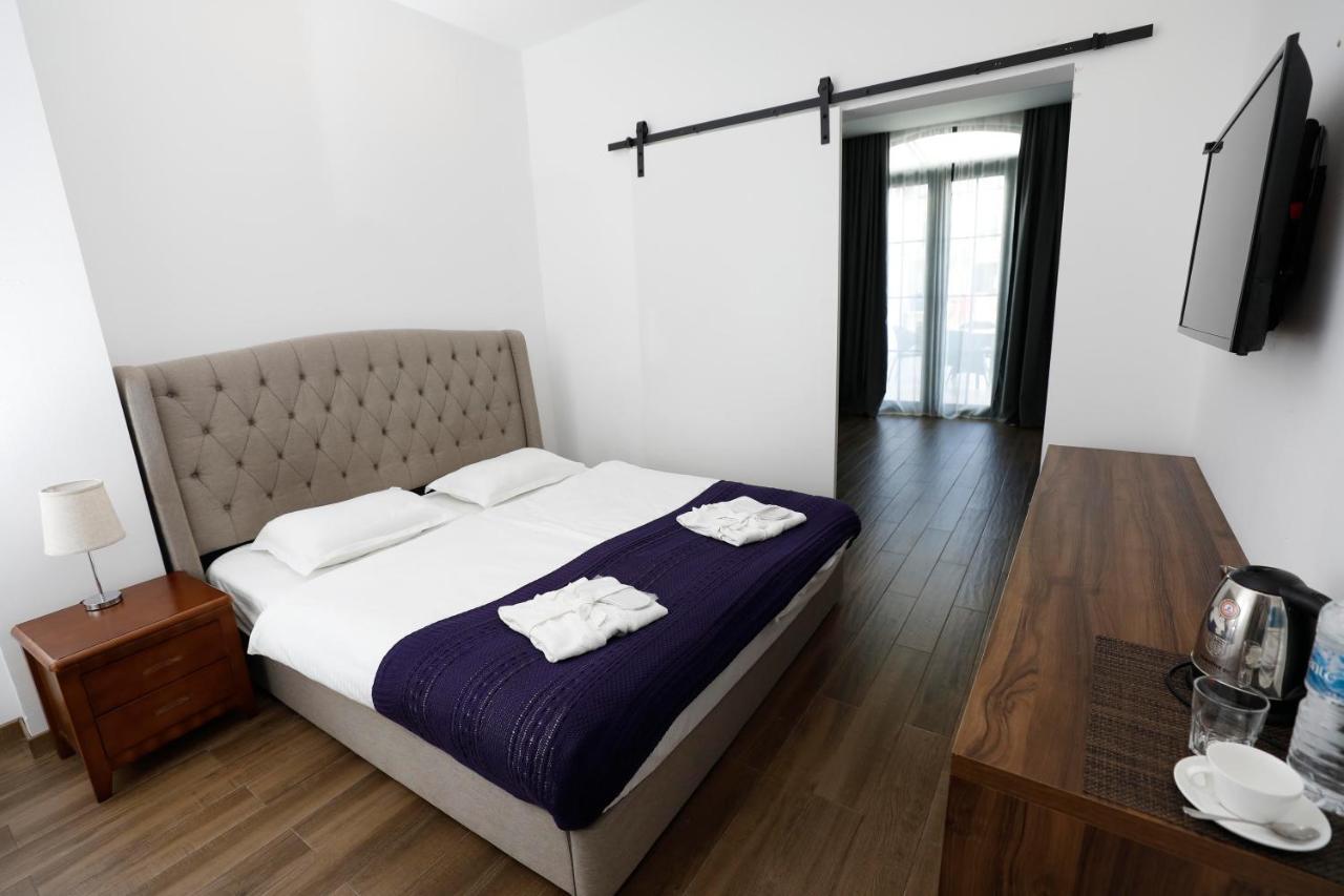 Hotel Homey 코불레티 외부 사진