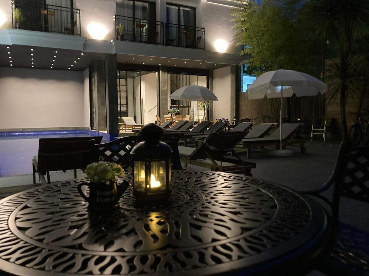 Hotel Homey 코불레티 외부 사진